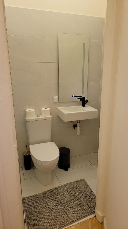 Tiny Studio Rosa - Bairro Alto Лиссабон Экстерьер фото