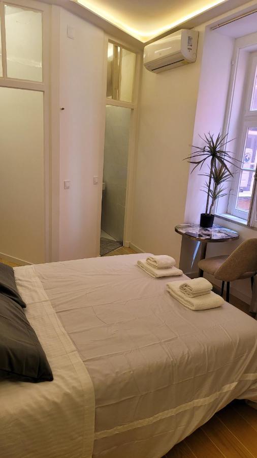 Tiny Studio Rosa - Bairro Alto Лиссабон Экстерьер фото